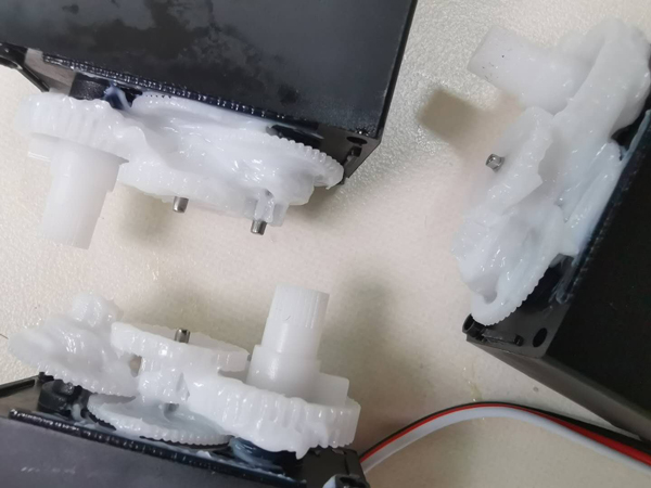 電機減速齒輪箱該如何選用合適的潤滑脂？